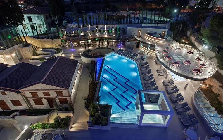 Double Tree By Hilton 4*