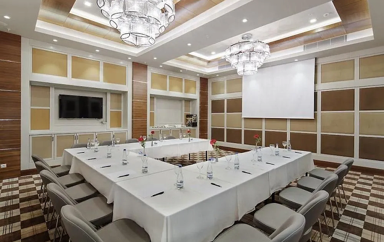 Double Tree By Hilton 4*
