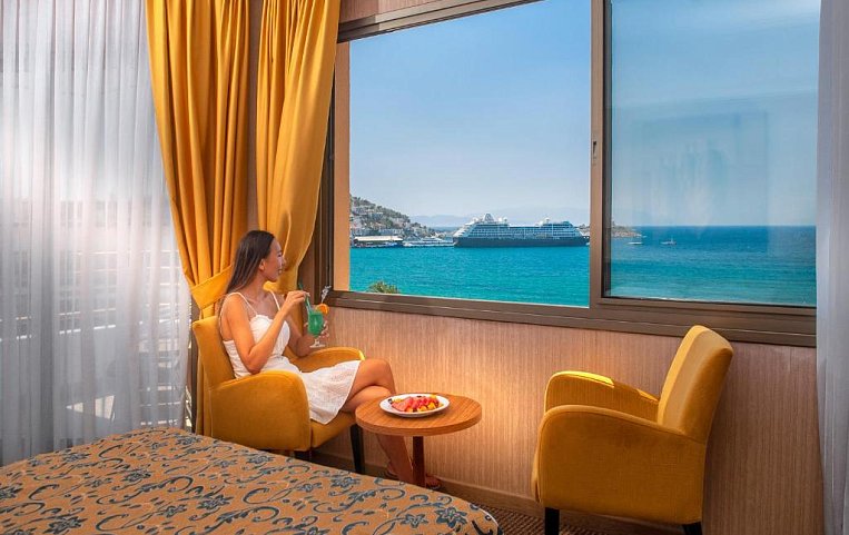 Palm Hotel 4*