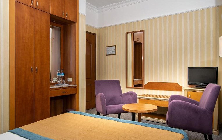 Palm Hotel 4*