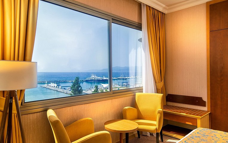 Palm Hotel 4*