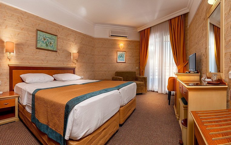 Palm Hotel 4*