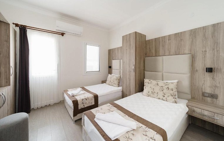 Costa Centro 3*