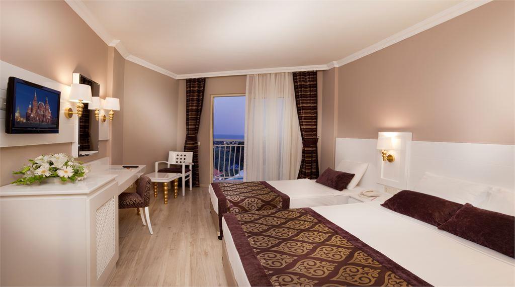 Serenis Hotel 5*