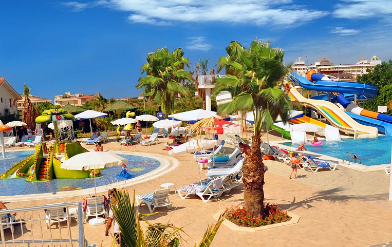 Serenis Hotel 5*