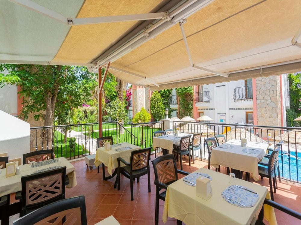 Kriss Hotel 3*