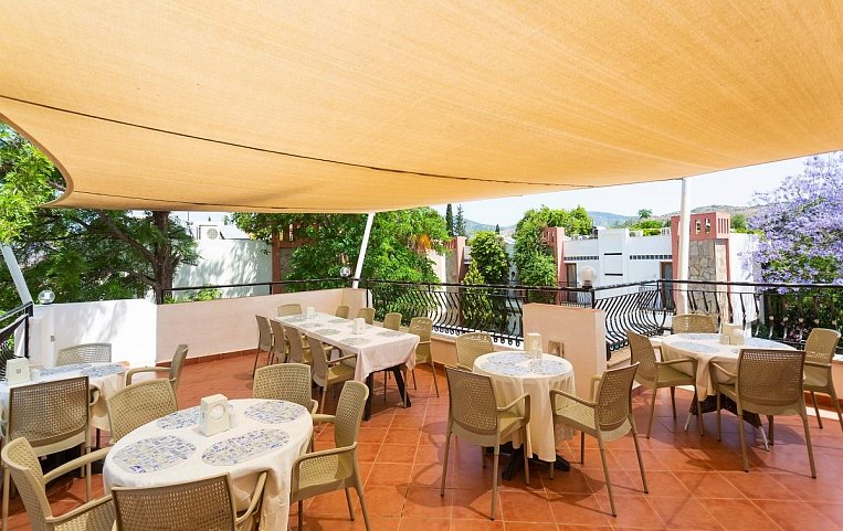 Kriss Hotel 3*