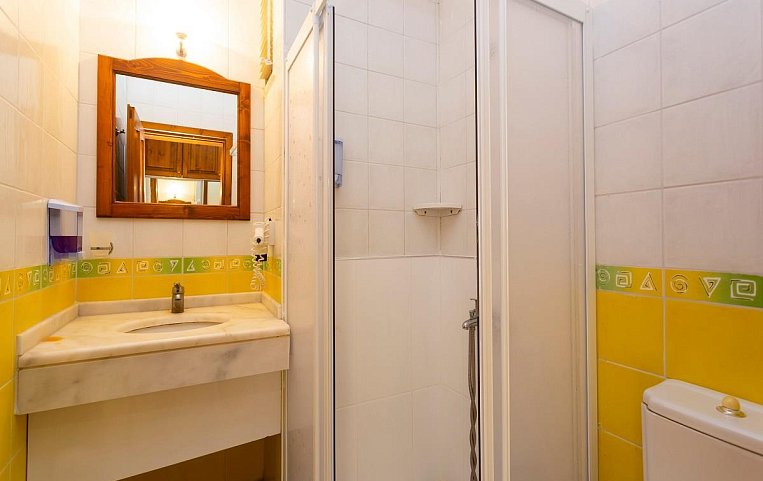 Kriss Hotel 3*