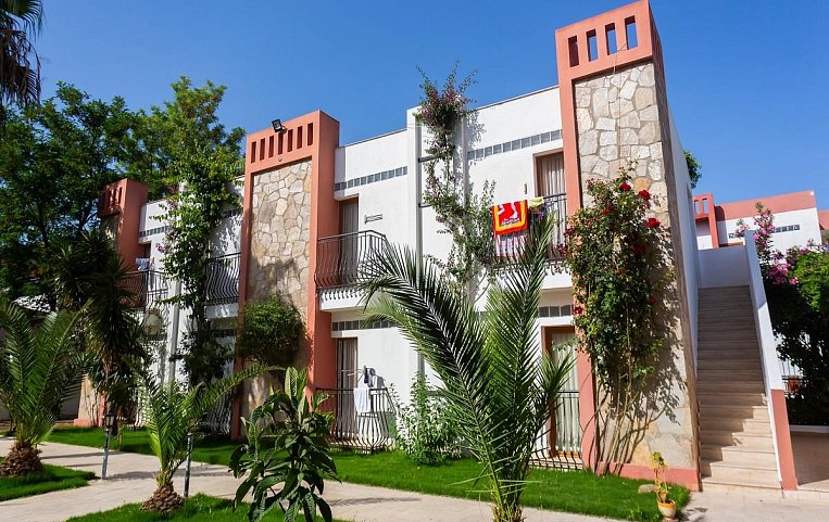 Kriss Hotel 3*