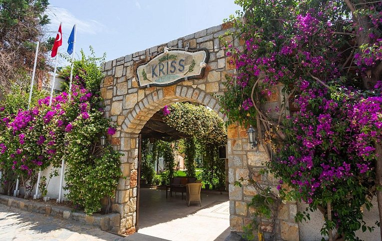 Kriss Hotel 3*