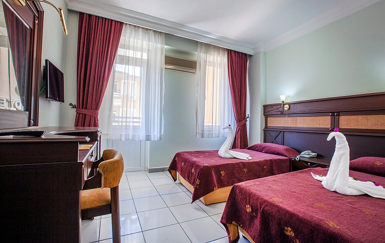 Kleopatra Ada Hotel 4*