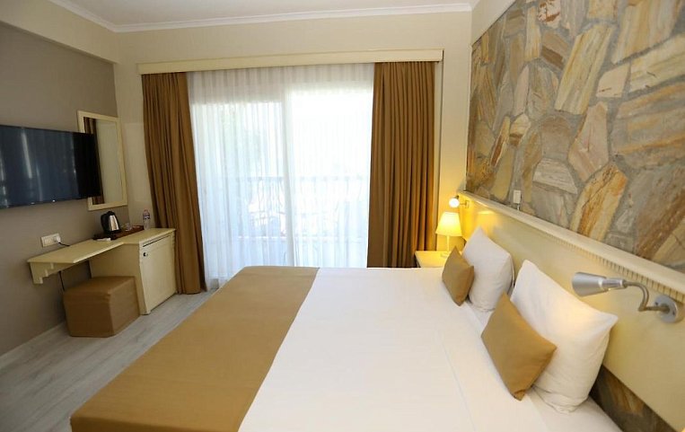 TrendLife Hotels Torba 4*