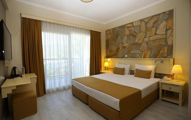 TrendLife Hotels Torba 4*