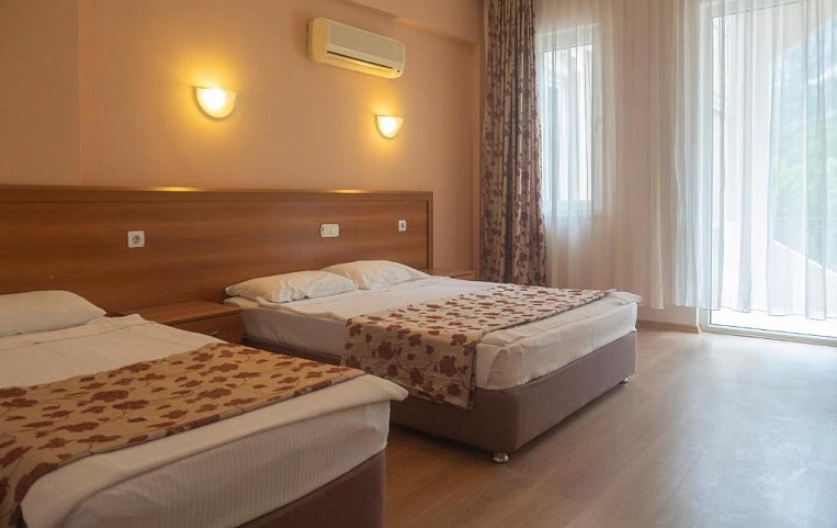 Alexius Beach Hotel 4*