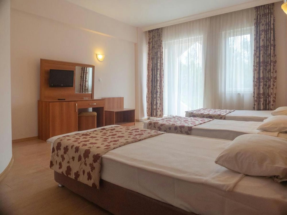 Alexius Beach Hotel 4*
