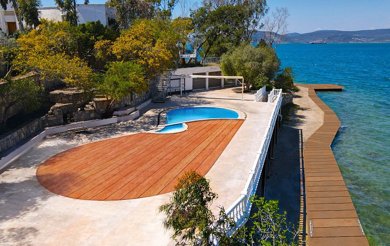Roseira Beach Resort 4*+