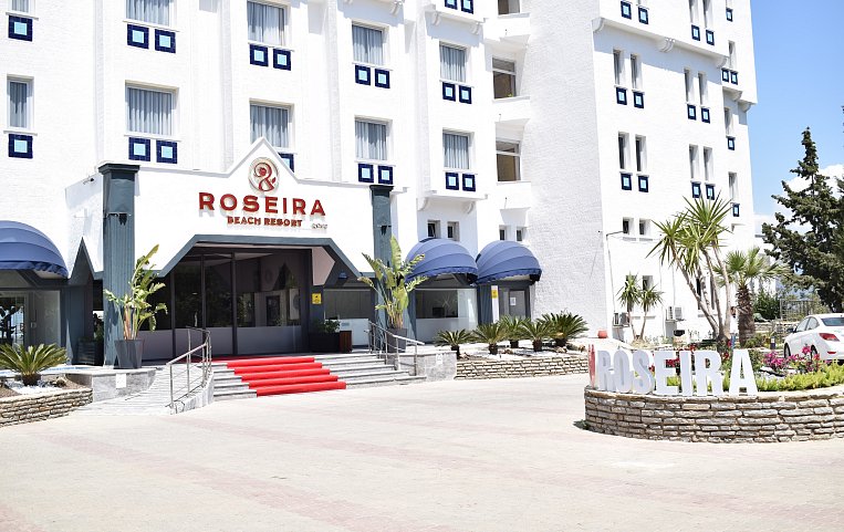 Roseira Beach Resort 4*+