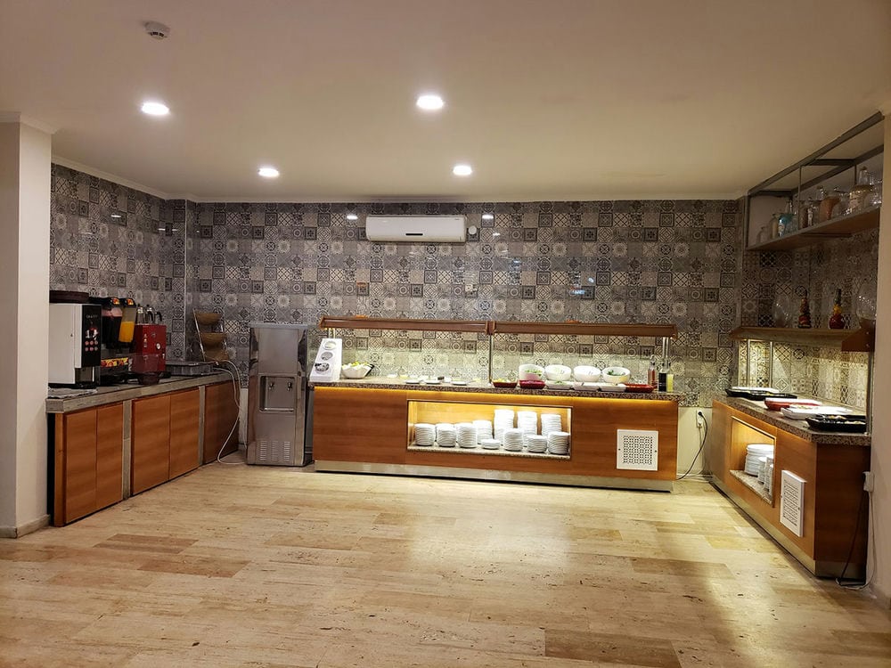 Astoria Beach Hotel 3*