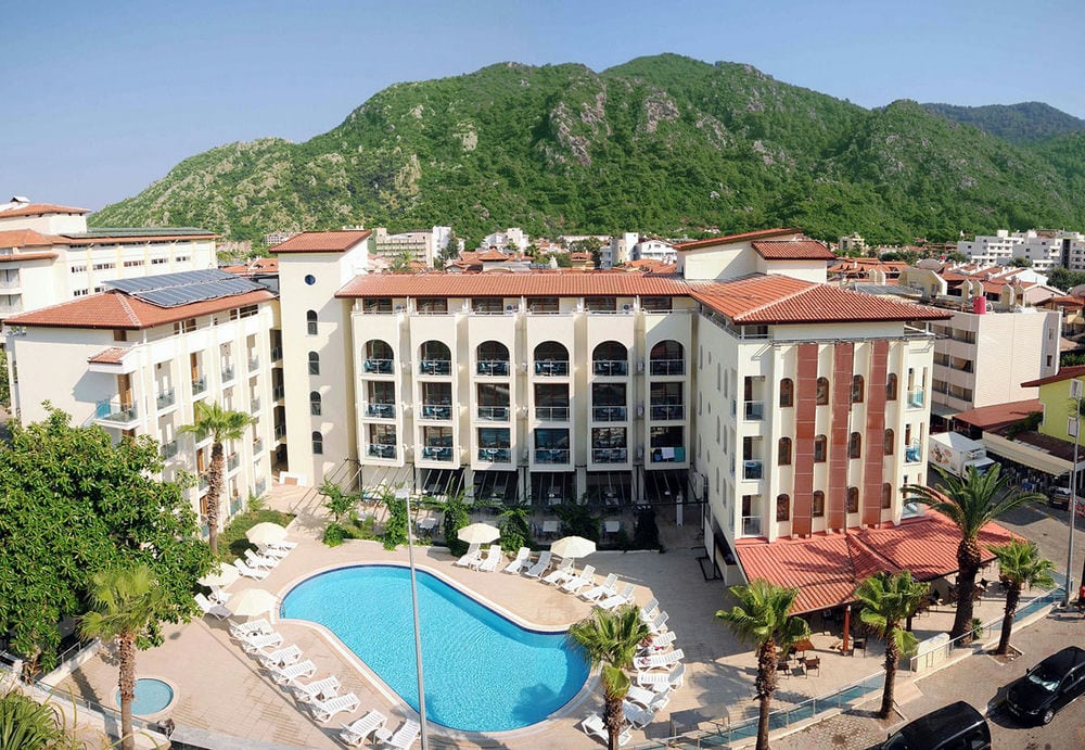 Astoria Beach Hotel 3*