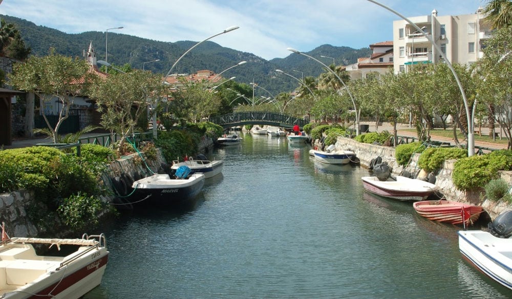 Astoria Beach Hotel 3*