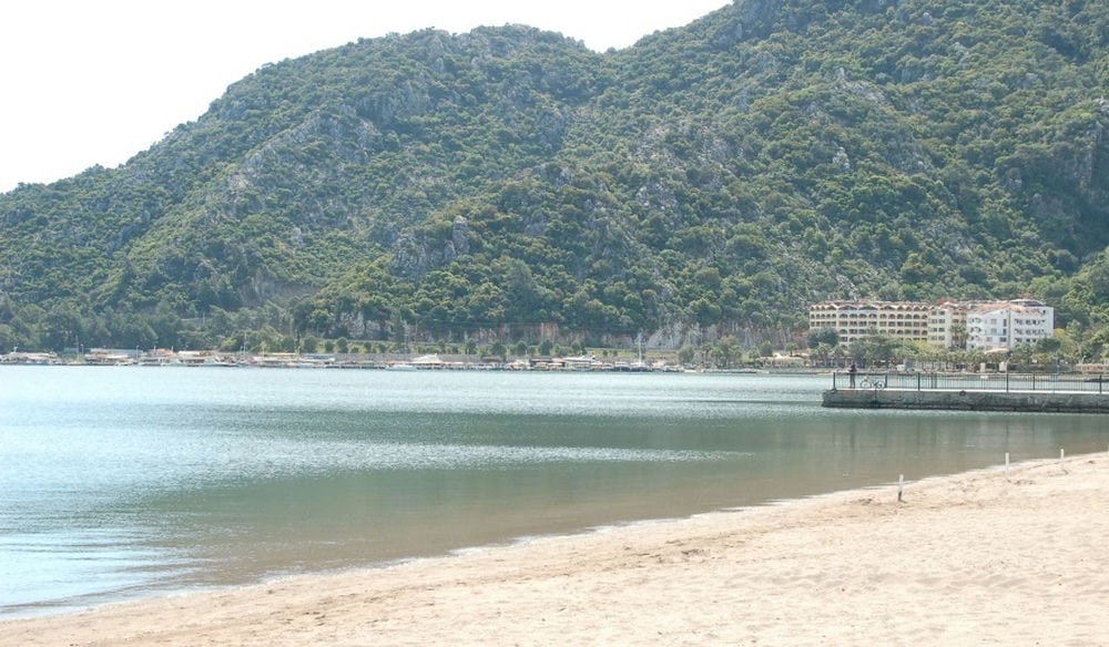 Astoria Beach Hotel 3*