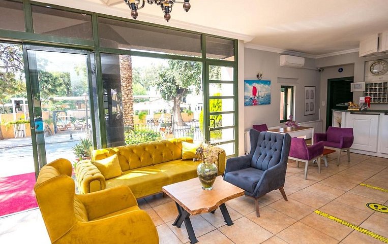 Blue Nuit Hotel 4*