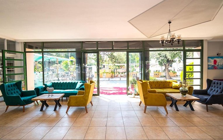 Blue Nuit Hotel 4*