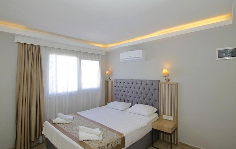 Blue Nuit Hotel 4*