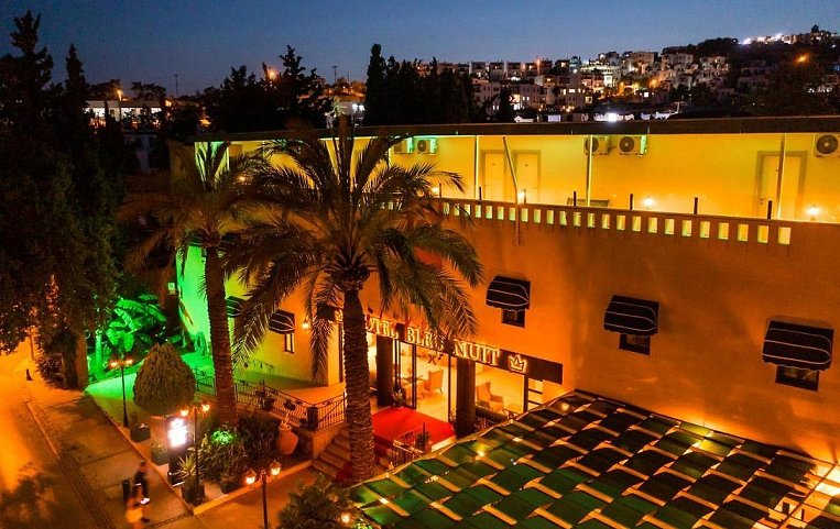 Blue Nuit Hotel 4*
