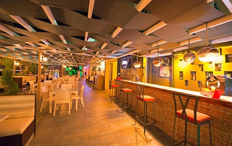 Blue Nuit Hotel 4*