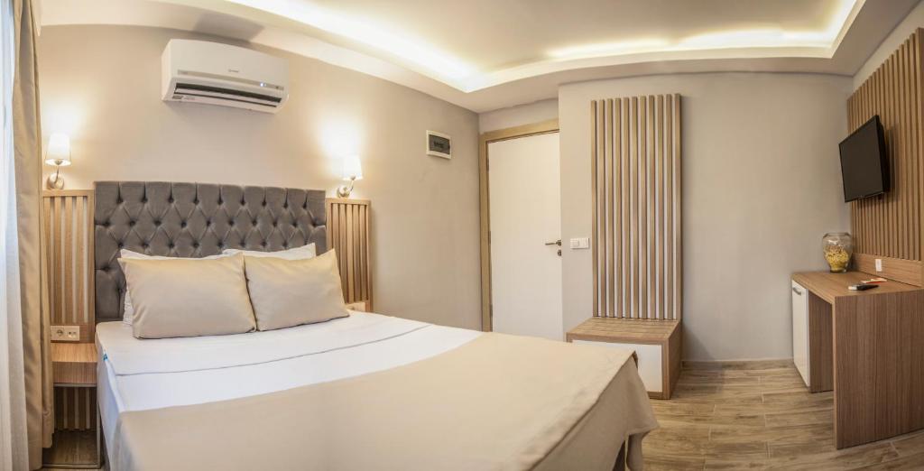 Blue Nuit Hotel 4*