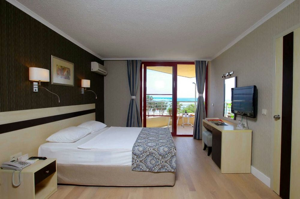 A11 Hotel Obakoy 4*