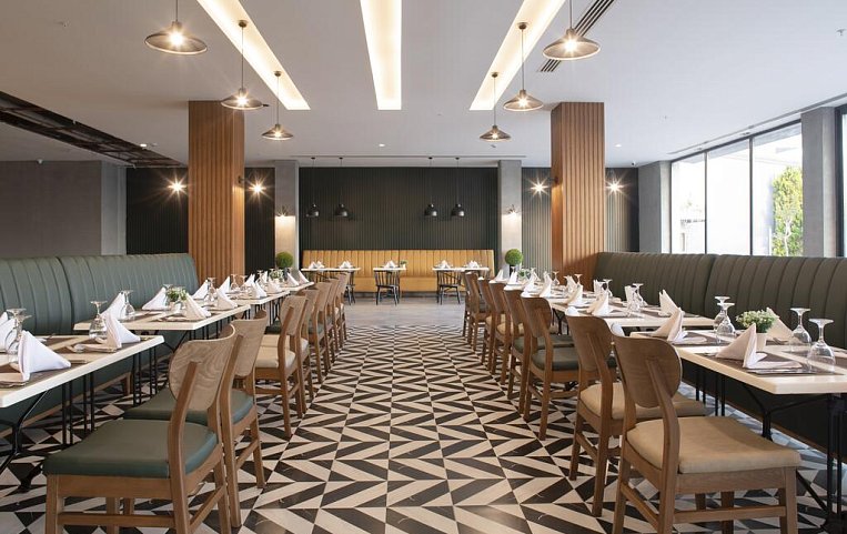 Green Garden Resort Hotel 4*