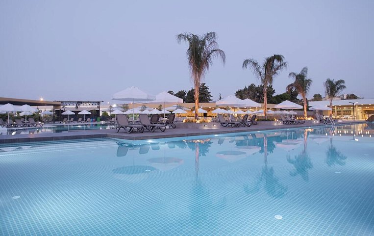Green Garden Resort Hotel 4*