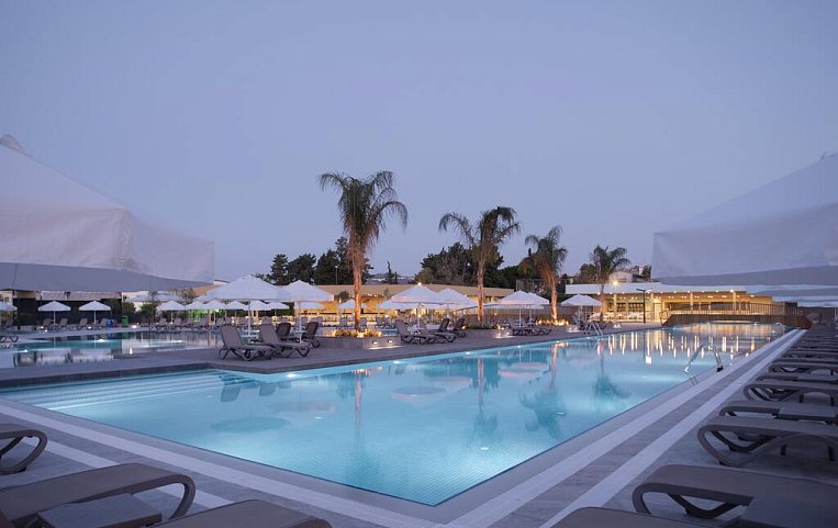 Green Garden Resort Hotel 4*