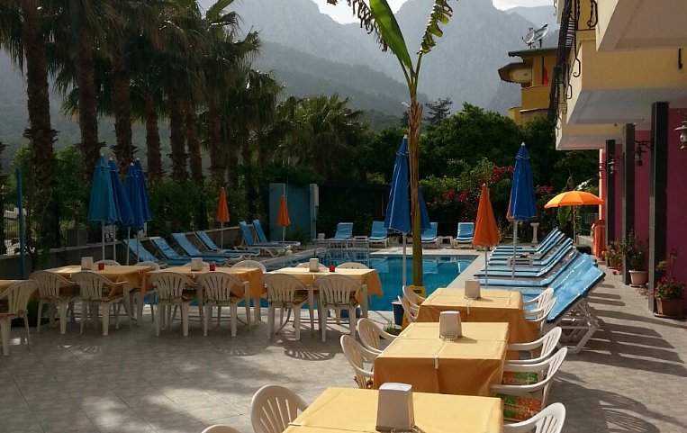 Santana Hotel 3*+