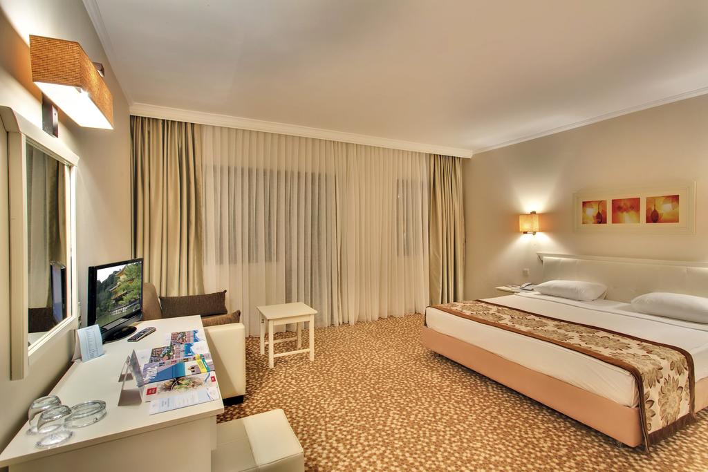 PGS Kiris Resort 5*