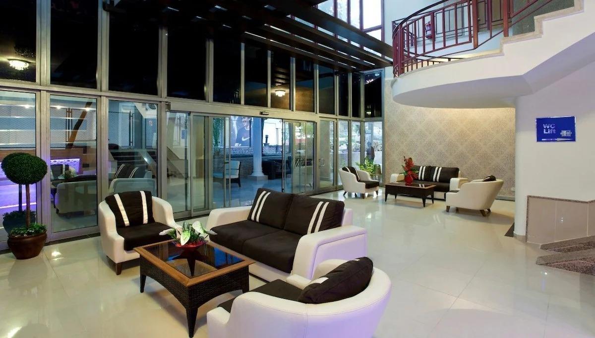Diamore Hotel 3*