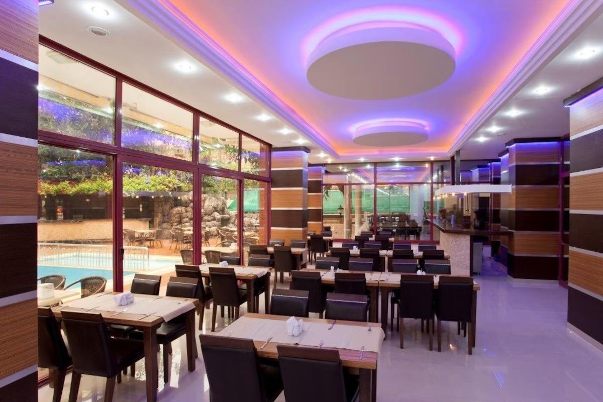 Diamore Hotel 3*