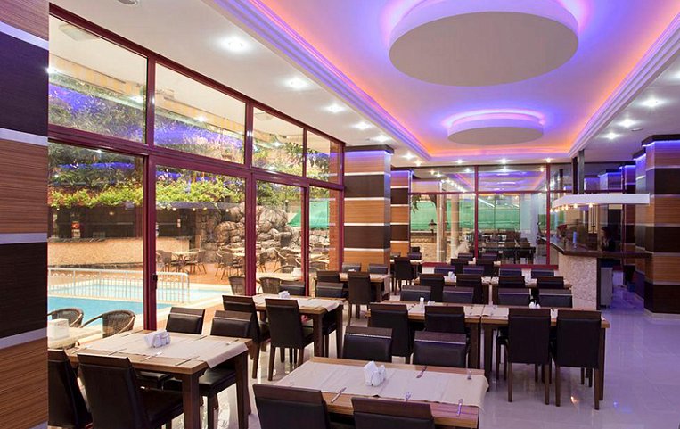 Diamore Hotel 3*