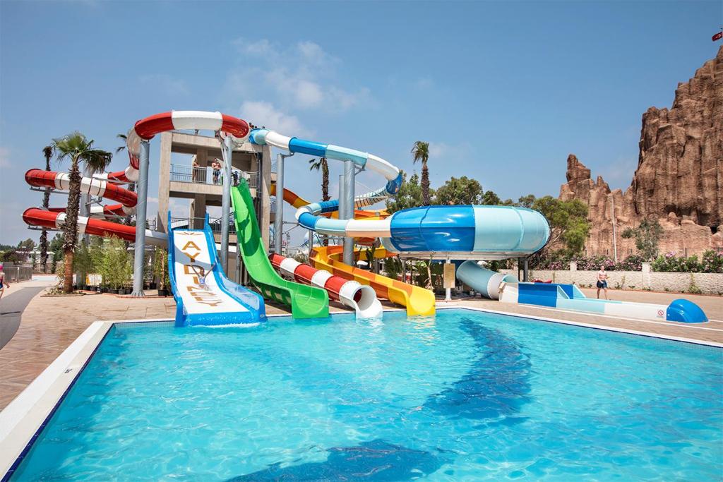 Aydinbey Queens Palace & Spa 5*