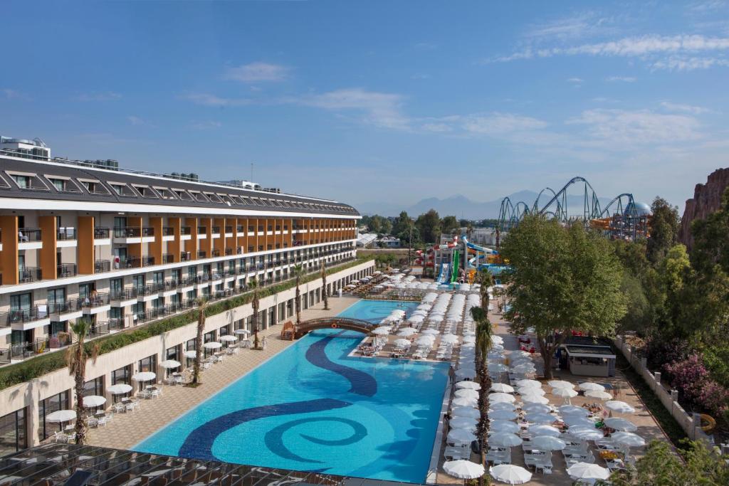 Aydinbey Queens Palace & Spa 5*