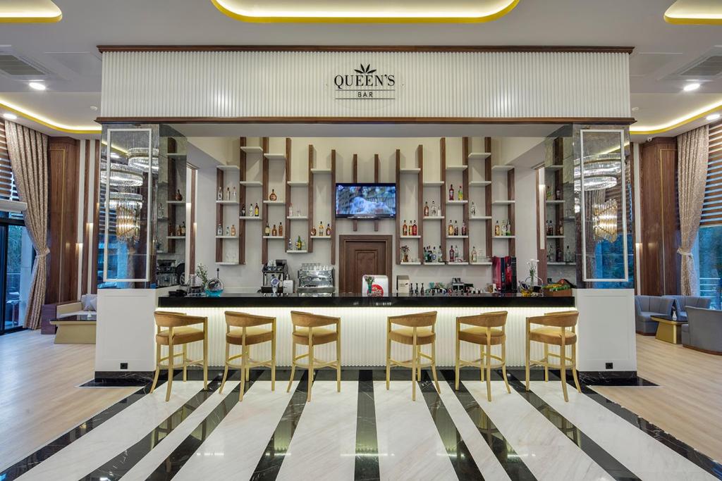 Aydinbey Queens Palace & Spa 5*