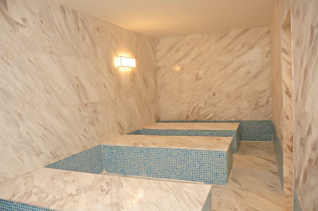 Orfeus Queen Hotel 4*