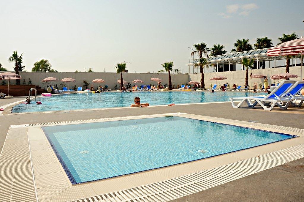 Orfeus Queen Hotel 4*