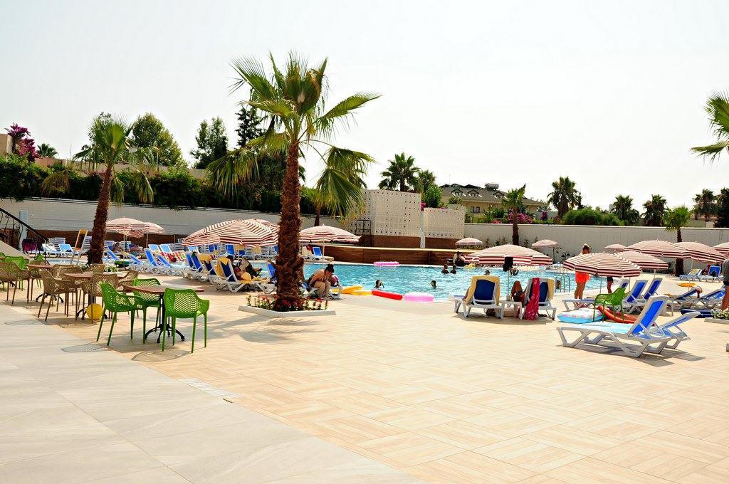 Orfeus Queen Hotel 4*