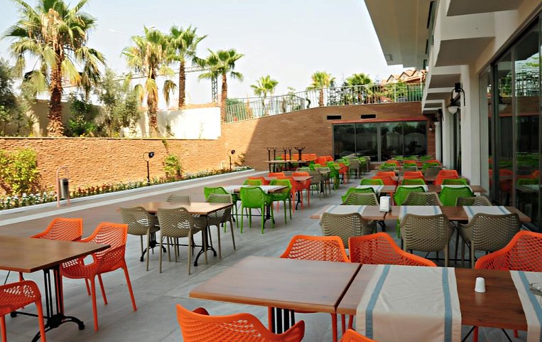 Orfeus Queen Hotel 4*