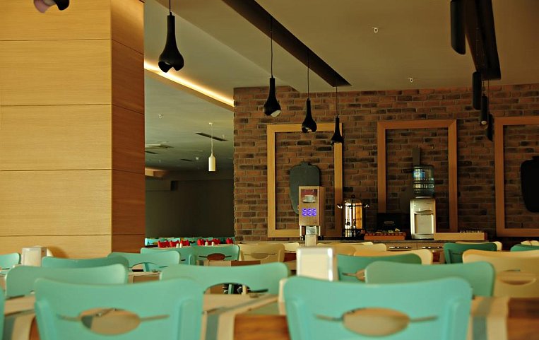 Orfeus Queen Hotel 4*