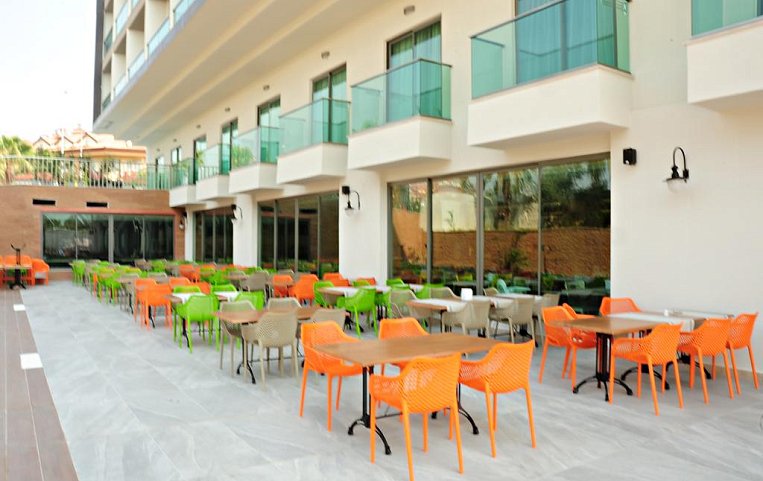 Orfeus Queen Hotel 4*
