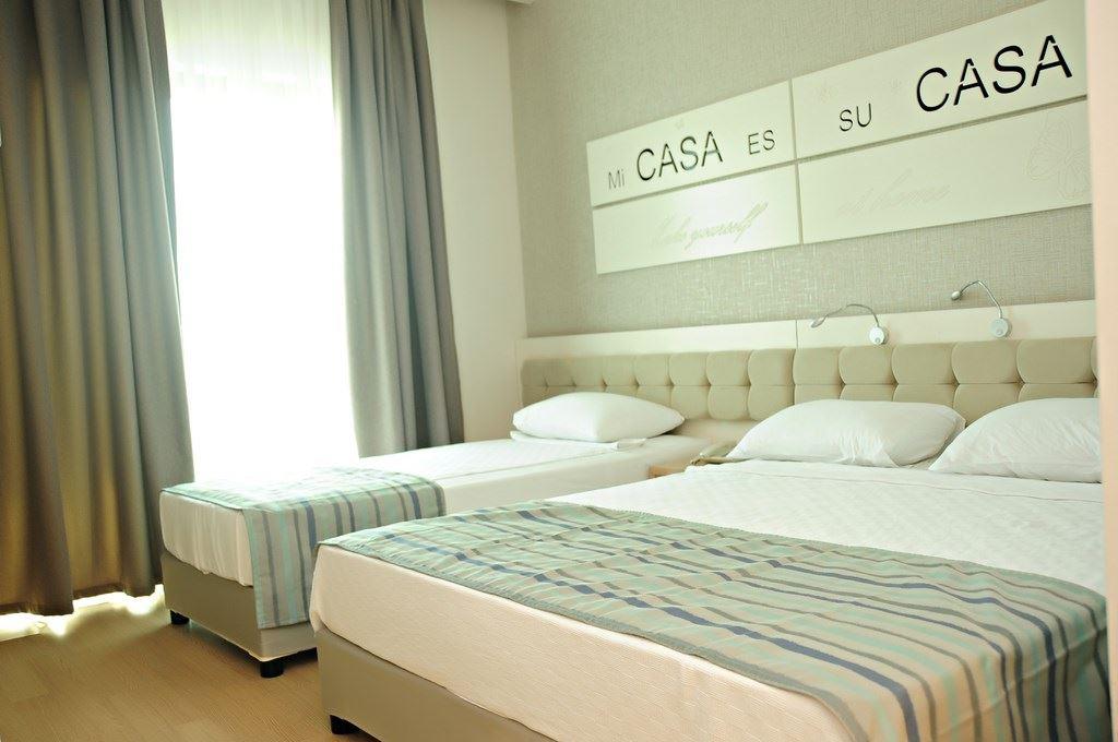 Orfeus Queen Hotel 4*